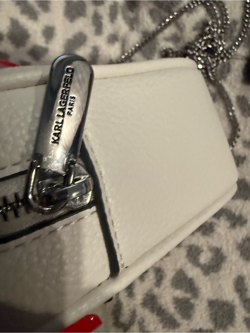 Karl Lagerfeld Faux Pebbled White Leather Embellished Shoulder Crossbody Bag NWT - Picture 6 of 11